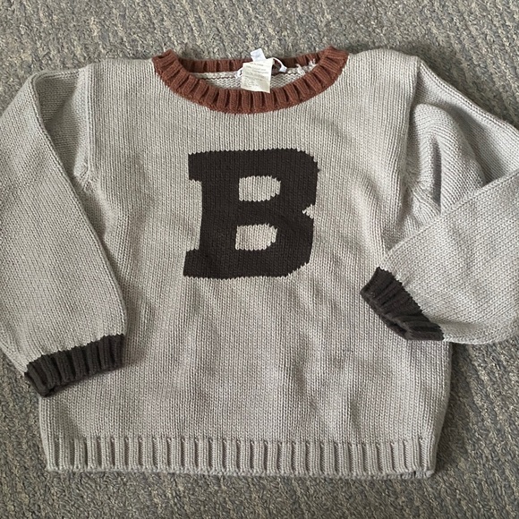 Sweaters - BONPOINT Letter-Graphic Crewneck Sweater in Light Gray with Brown Trim
